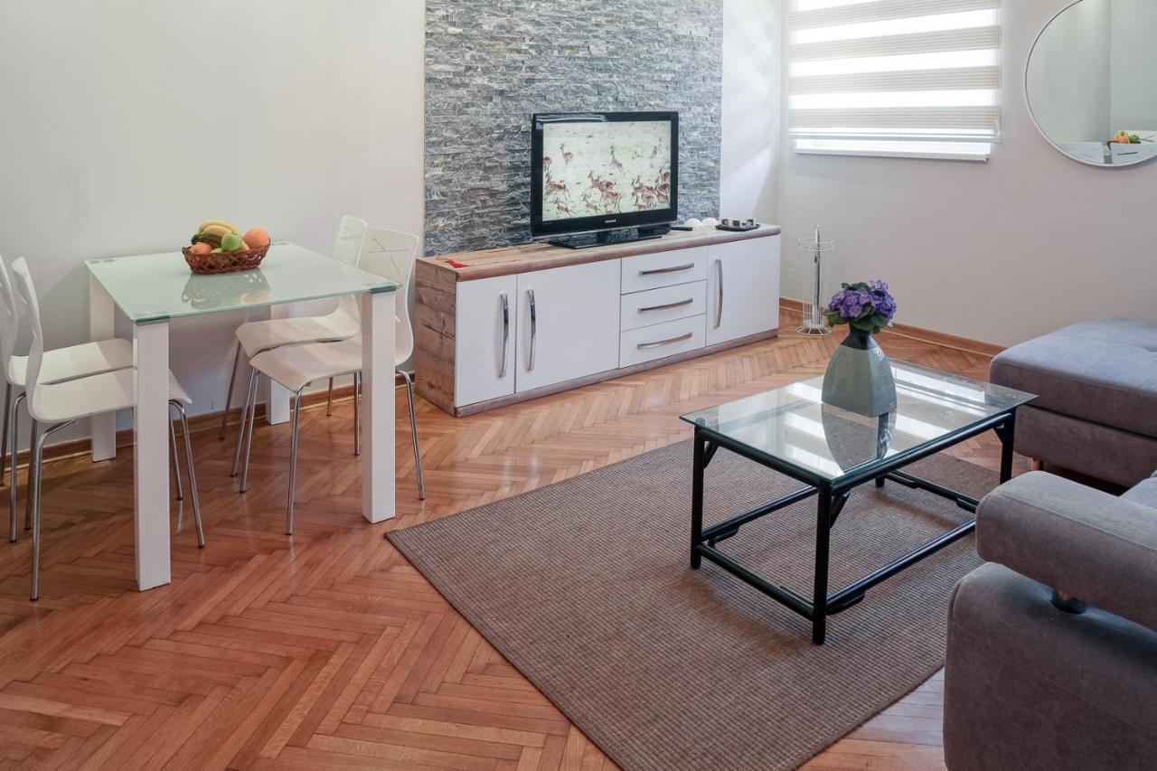 Apartment Prince Palace Belgrado Esterno foto