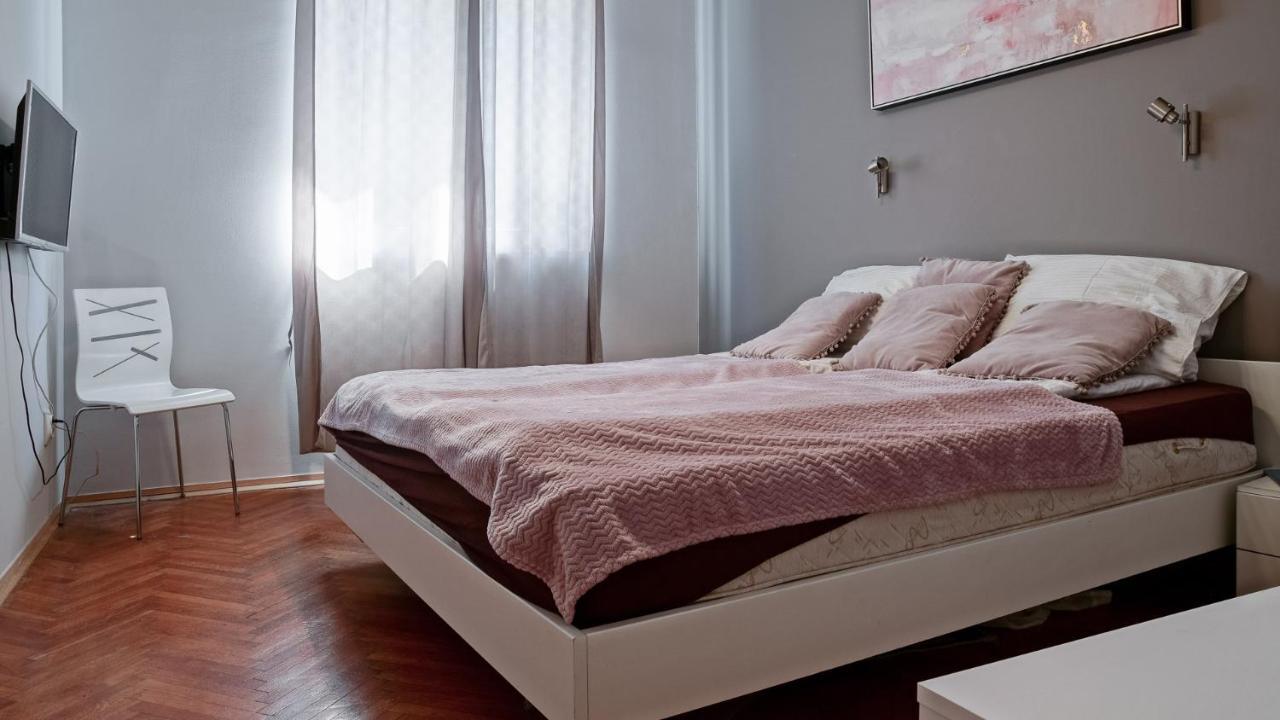 Apartment Prince Palace Belgrado Esterno foto